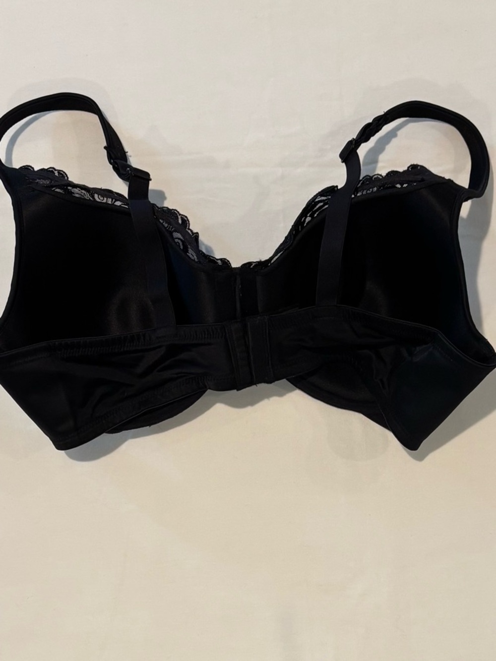 Playtex Secrets Black Lace Underwire Support Bra #4513 40C - Picture 2 of 8